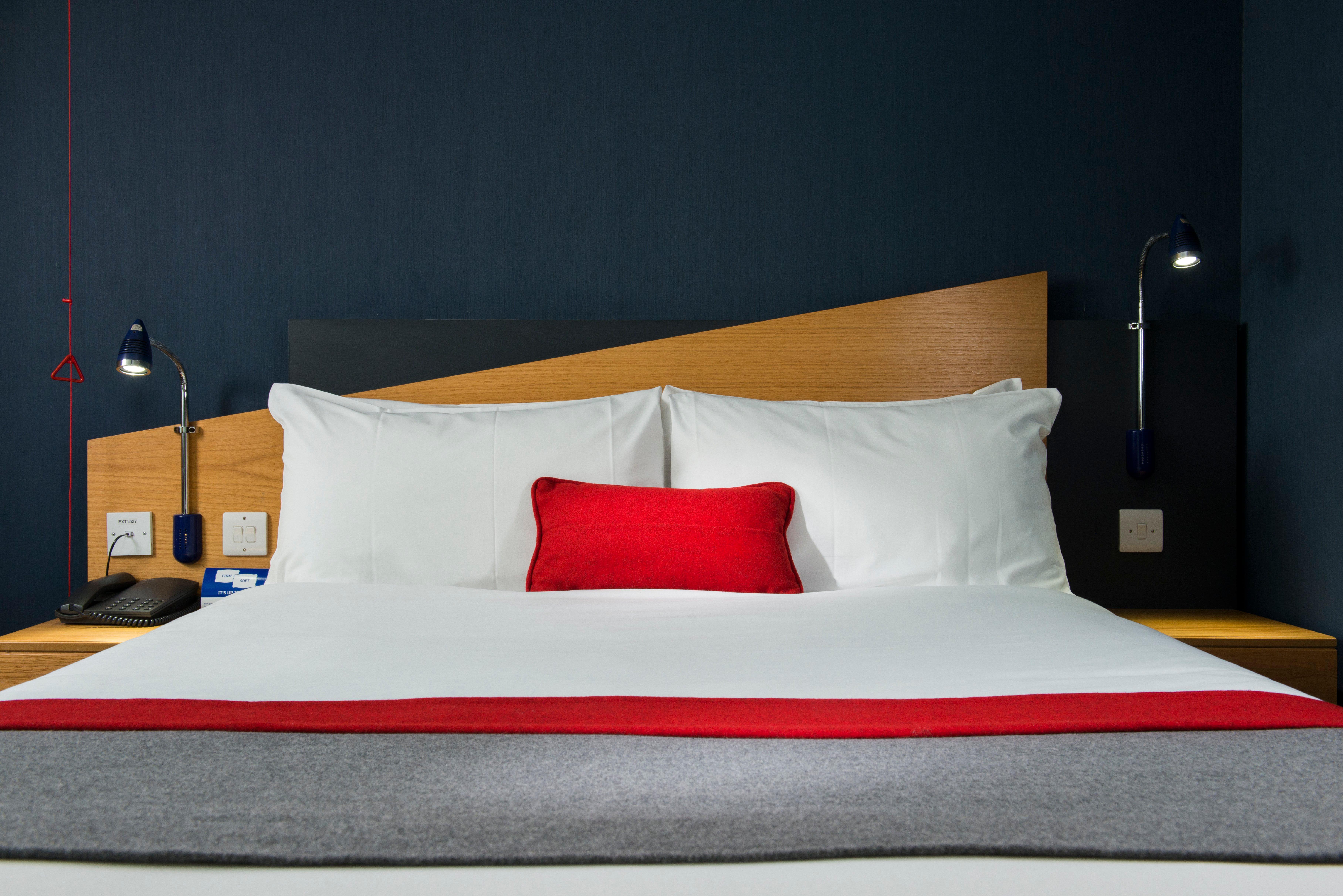 Holiday Inn Express Birmingham Oldbury By Ihg Exteriör bild