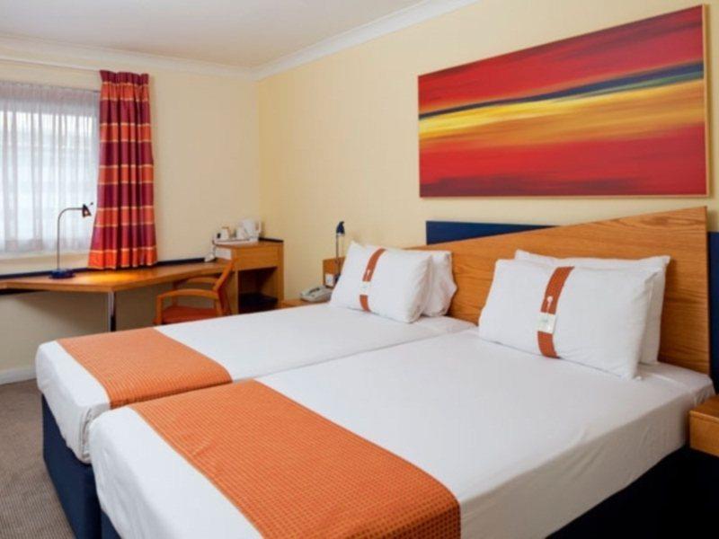 Holiday Inn Express Birmingham Oldbury By Ihg Exteriör bild
