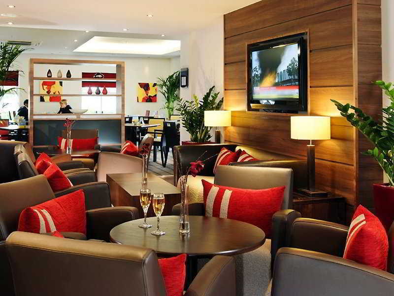 Holiday Inn Express Birmingham Oldbury By Ihg Exteriör bild