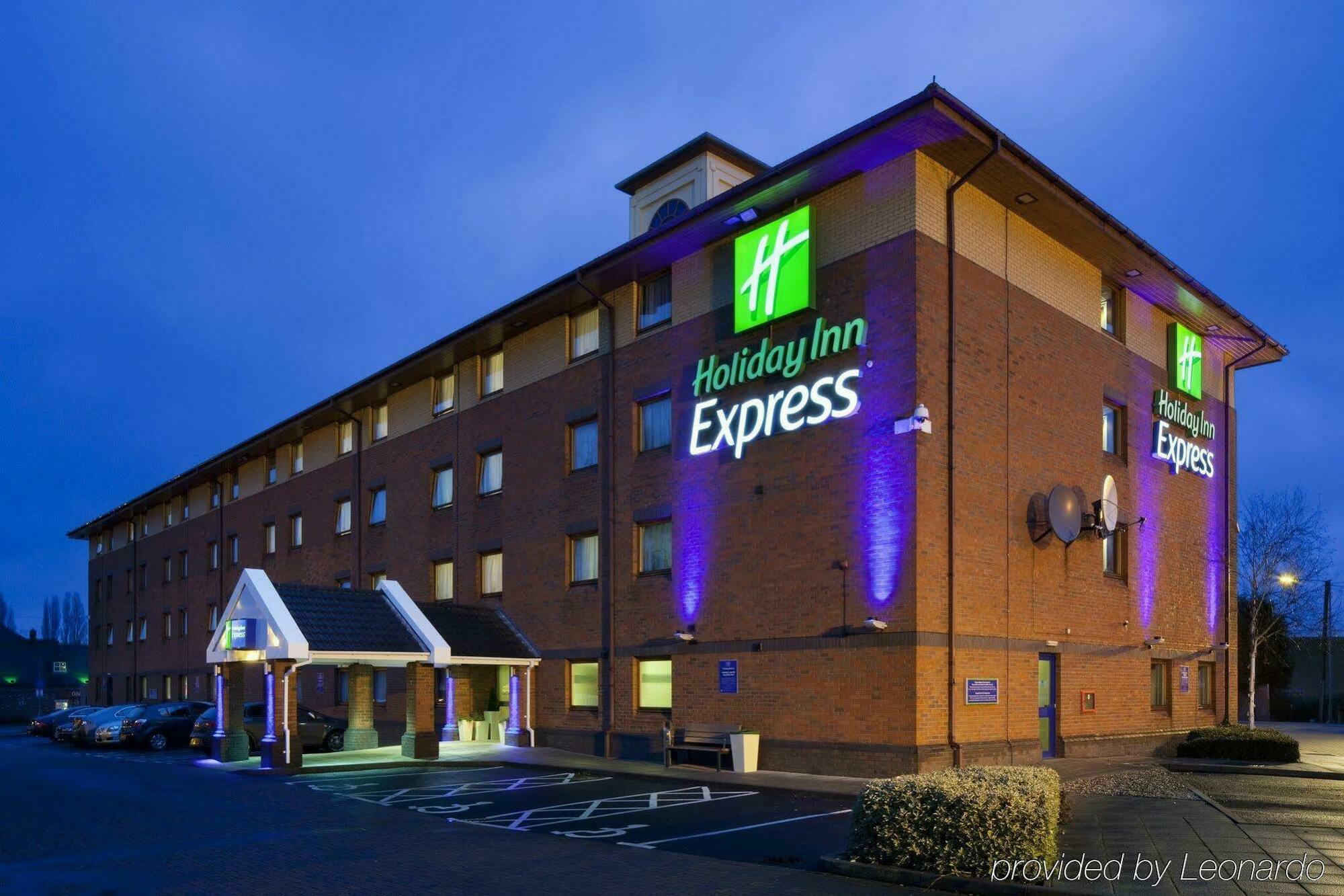 Holiday Inn Express Birmingham Oldbury By Ihg Exteriör bild